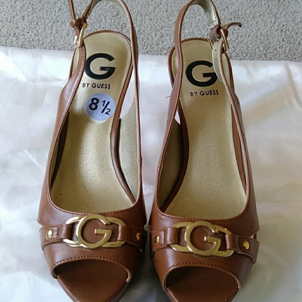 Guess Heels - Picture 2 of 8